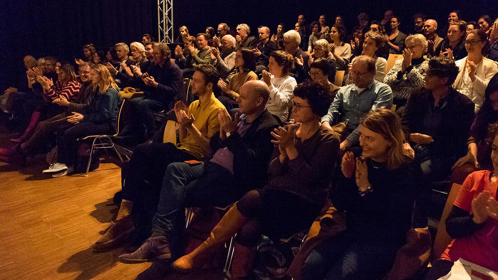Festival Cement en Volksuniversiteit Den Bosch presenteren nieuwe cursus over hedendaags theater