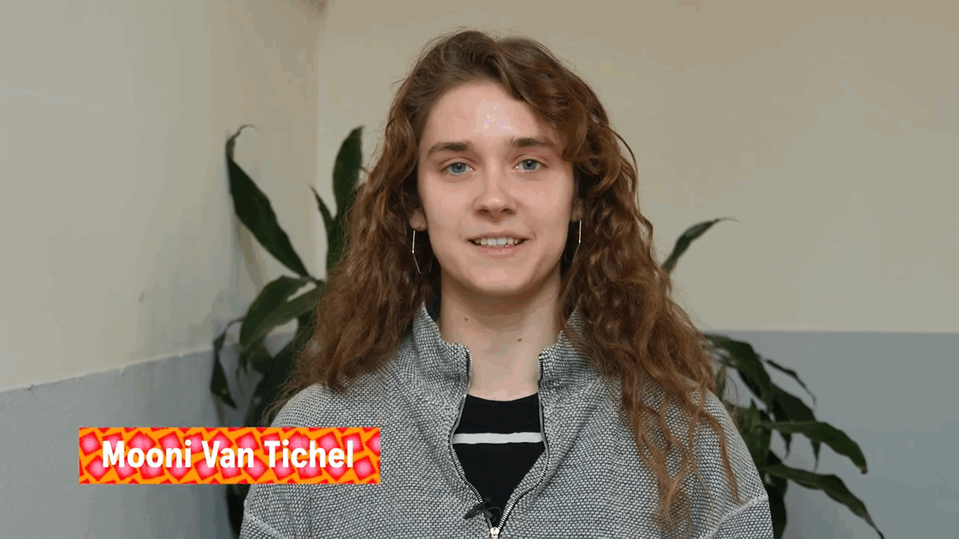 Hallo, met... Mooni Van Tichel